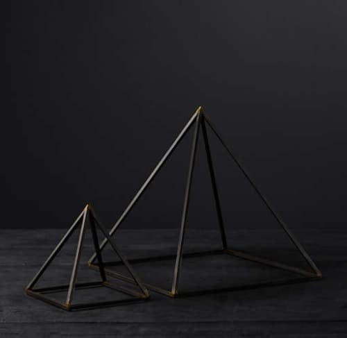 IRON GEOMETRIC OBJECT - PYRAMID BIG image