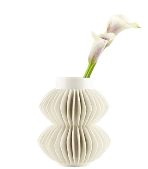 CELIA WHITE VASE image