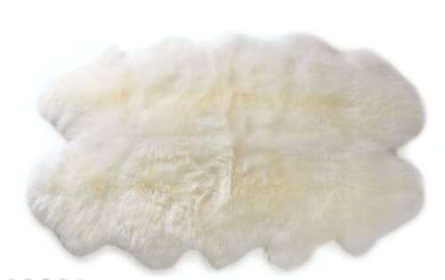 Lanna Ivory Sheepskin Throw 4 X 6 image