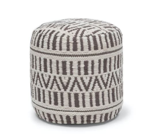 Bamba 16" Pouf image