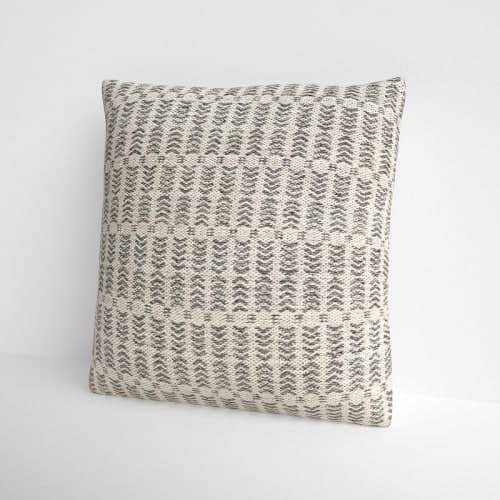 Hemlen Throw Pillow Cover No Insert-20"x20" image